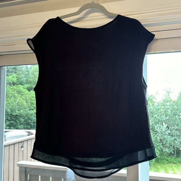Mesh front blouse - Picture 2 of 3